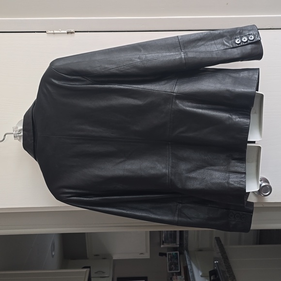 Jaclyn Smith Classics Genuine Leather Jacket - Picture 6 of 10